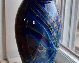 Eickholt art glass vase