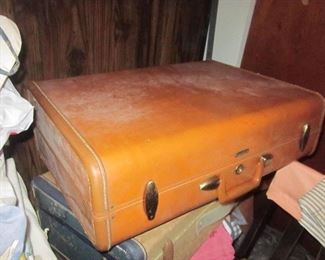MYSTERY SUITCASES
