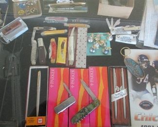 POCKET KNIVES; VARIOUS BRANDS  AND PARKER PENS - MINT IN ORIGINAL BOX