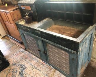 Vintage Wood Metal Patina Washsink