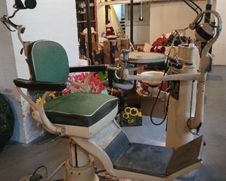 Dental Chair Light and Spit Sink