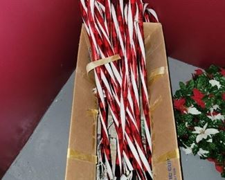 Candy Canes to light your walkway. 