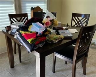 Dinning Room table and 6 chairs 