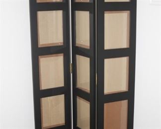 Three paneled photo screen.