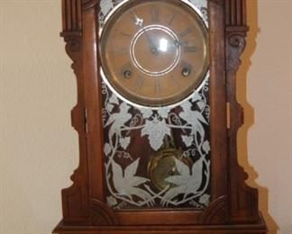 Mantel clock.