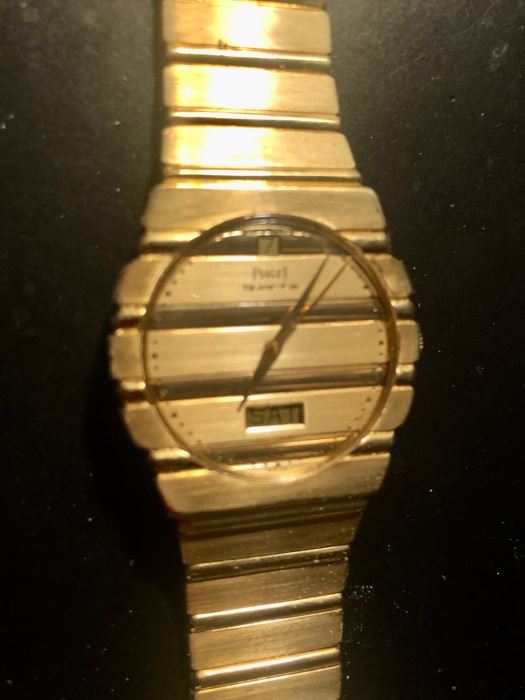 Mens 18k yellow gold Polo Piaget watch
