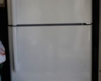 Very nice garage fridge/freezer