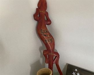 Decor
Lizard carved and painted