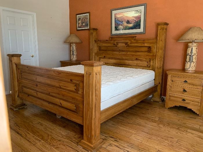 Pine Bedroom Suite: King Bed Frame, 2 Nightstands, Dresser w Mirror