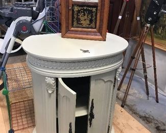 Seth Thomas clock w/ key & pendulum