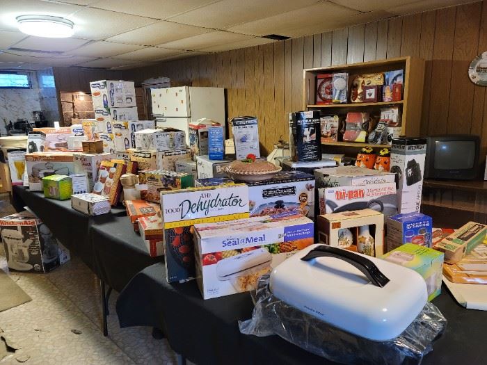 New Kitchenware and small Appliances