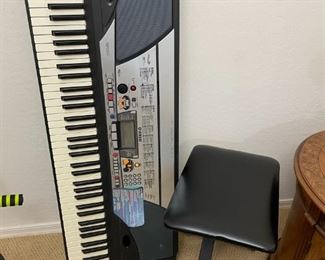 Yamaha PSR-GX76