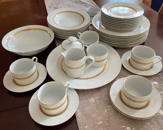 China set by Retroneu "Imperial Gold"