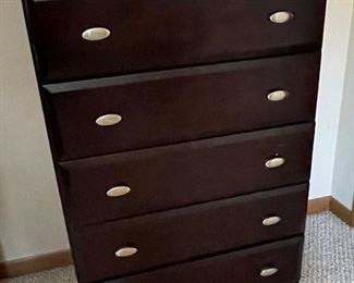 Chest of drawers
