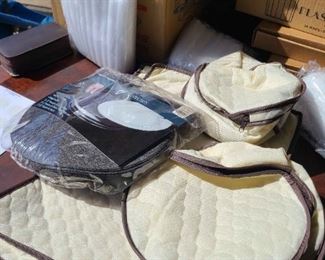 Dinnerware Protector Set