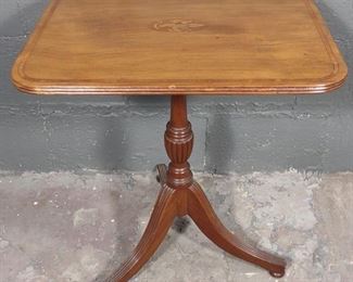 Antique Tilt Top Side Table / Stand
