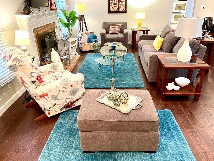 Another fantastic estate sale with all your favorite things! Cute things, colorful things, practical things, new things, old things, AMAZING things. Come visit! 