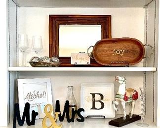 Lots of miscellaneous home decor at this sale!