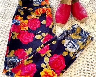 Fantastic women's apparel! J.Jill, Soft Surroundings, MORE! Sizes are XL, 2X, 3X. Many are brand new with tags. Shop the collection in person at the sale. 