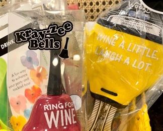 Lots of fun wine decor!