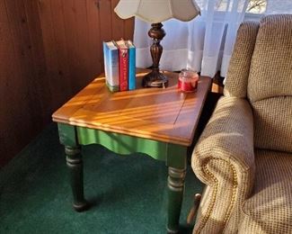Pair of end tables