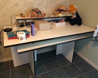 Great crafting/sewing/hobby desk