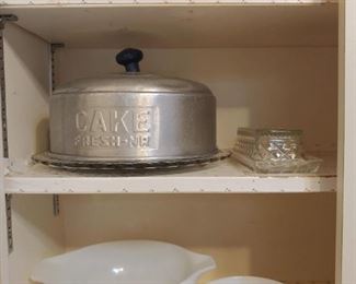 Pyrex mixing bowl, Vintage Cake plate