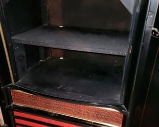 (speaker screens at bottom)