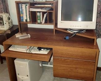 Computer desk