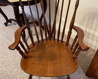 Heywood Wakefield T back Windsor set of eight