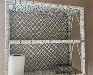 Wicker shelf 