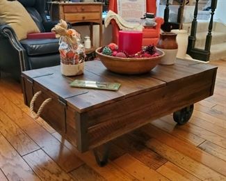 Kincaid Cocktail Table