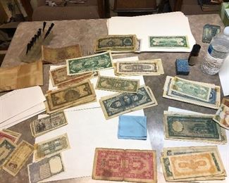 Foreign currency-World War 2 era, mostly Chinese paper currency 