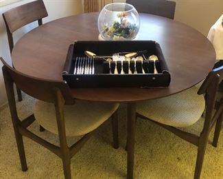 MCM dining set