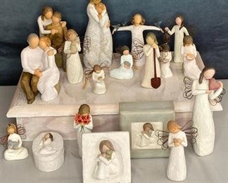 Willow Tree Figures
Lovers, children, angels, trinket boxes and more (15 pieces in all)