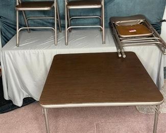 Samsonite Card Table and Chairs
Folding table and 4 padded folding chairs for game night (a little damage on one chair)