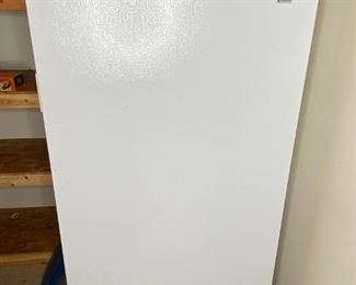 Kenmore Freezer
Small, upright freezer. Super Clean!!