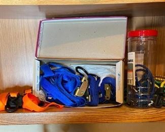 Bungee Cords and Straps
13 straps of different sizes
