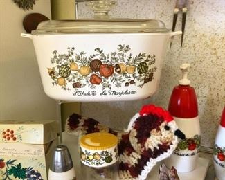Vintage Corning Casserole, Spice of Life