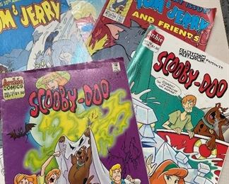 Vintage Scooby Doo, Tom & Jerry Books