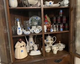 Inside corner cabinet