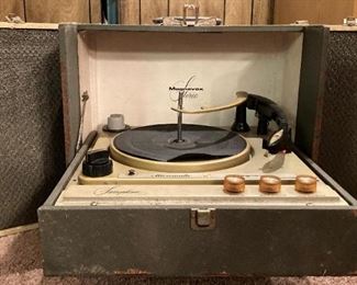 Magnavox Stereo Record Player with speakers