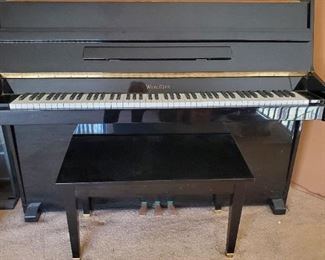 ***Taking bids*** feel free to bid via my email or text before the sale. Or bid in person Saturday.
Wurlitzer-Beautiful Ebony lacquer - Spinet, Modern sleek lines. Rarely used in great condition.