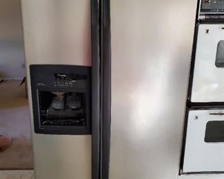 Side by Side - working all the way fridge