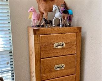 Beautiful Oak cabinet