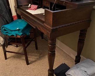 Antique Desk     HE-SHAW Furniture Co.