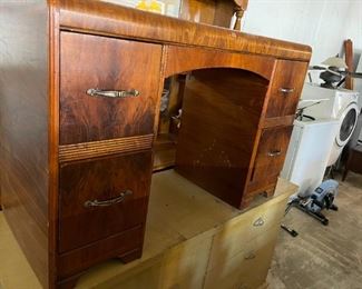 Waterfall Desk with 4 drawers $100