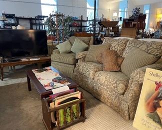 3 peice living room set which includes couch, loveseat and chair. $400