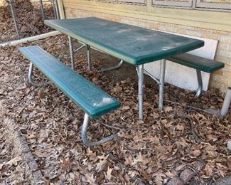 Sturdy picnic table $75 This item is not located at the warehouse. 