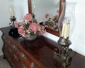 Pair of electric  lamps